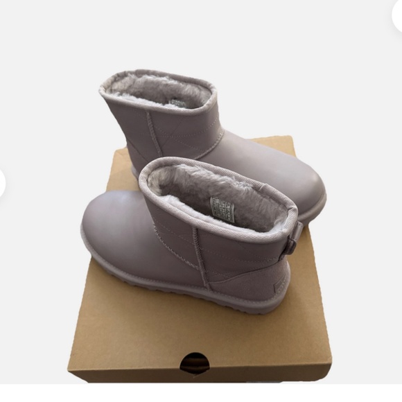 UGG Shoes - UGG CLASSIC MINI PEARLIZED WOMEN BOOTS LEATHER US 8 /UK 7.5/EU 41